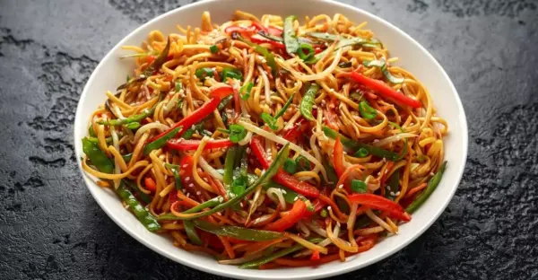 Sichuan Mixed Chowmein
